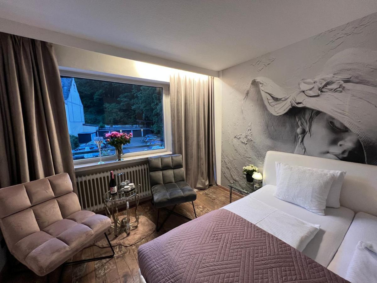 Hotel Schwanenweiher バート・ベルトリッヒ エクステリア 写真