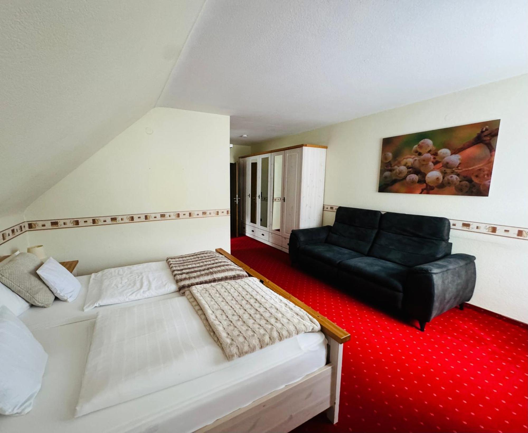 Hotel Schwanenweiher バート・ベルトリッヒ エクステリア 写真